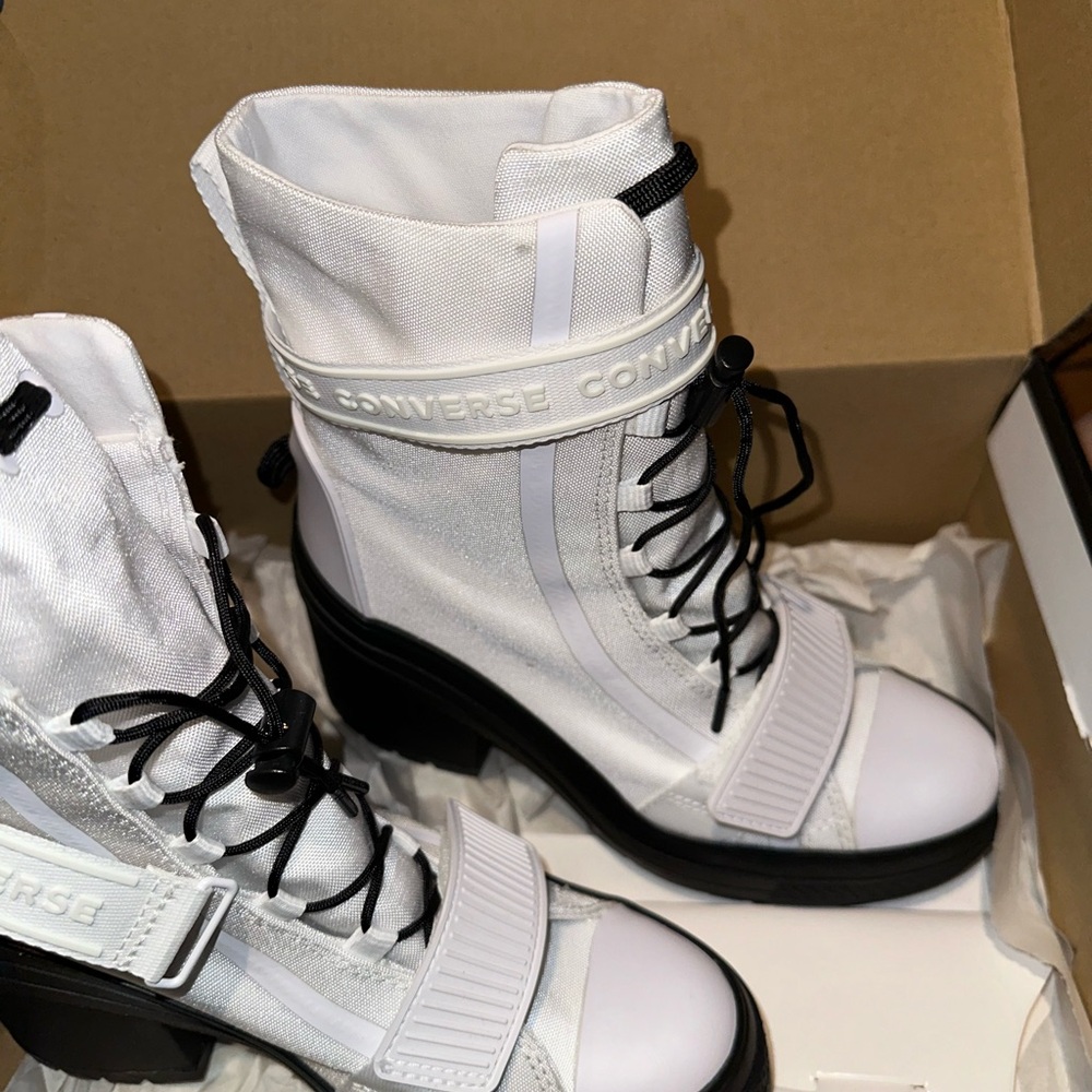 Converse Boots